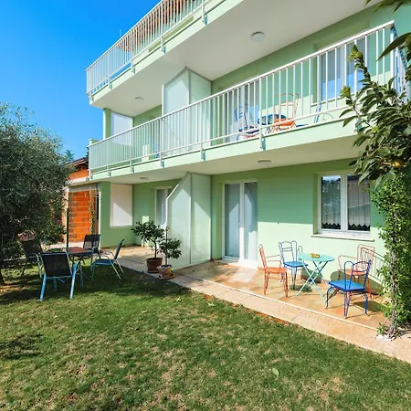 Malerisches Nur 280 Meter Zum Mit Grill, Klima, Wifi Lejlighed Umag