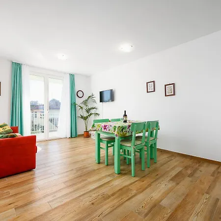 Appartamento Malerisches Nur 280 Meter Zum Mit Grill, Klima, Wifi *