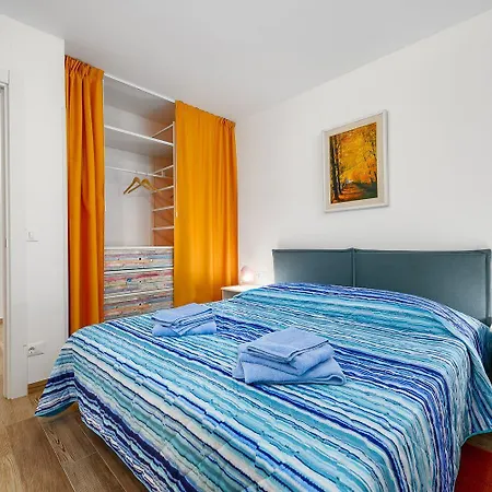Malerisches Nur 280 Meter Zum Mit Grill, Klima, Wifi Appartamento Umago