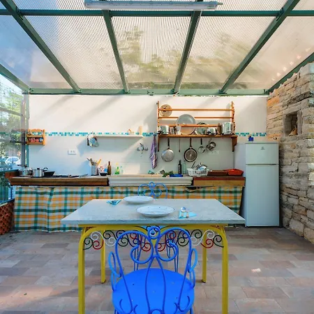 Апартаменты Malerisches Nur 280 Meter Zum Mit Grill, Klima, Wifi Умаг